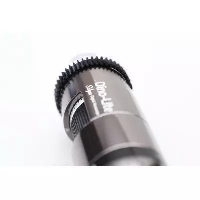 Detailansicht des Mikroskops mit Polarisationsfilter und 5 Megapixel Auflösung