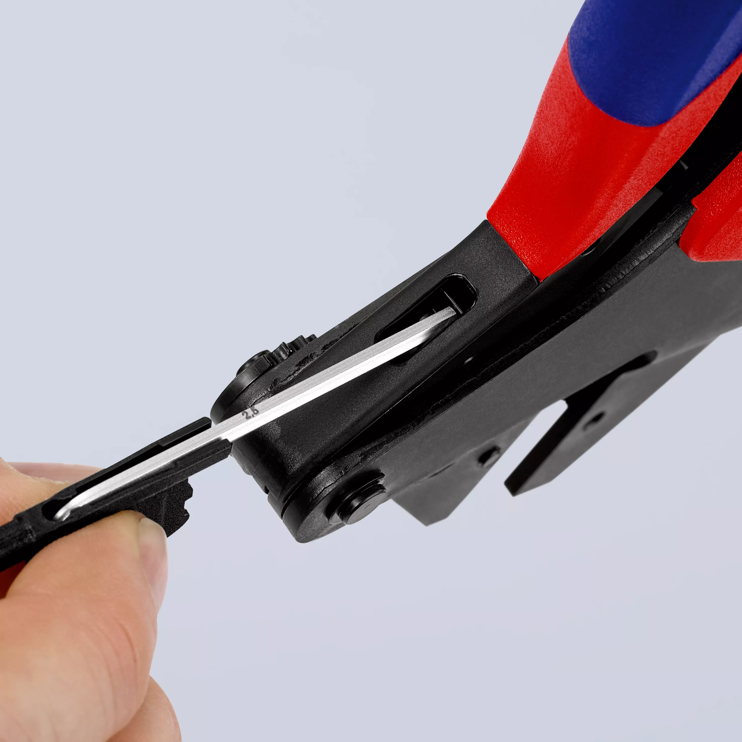 KNIPEX 97 43 200 Crimp-Systemzange für auswechselbare Crimpeinsätze mit Mehrkomponenten-Hüllen brüniert 200 mm
