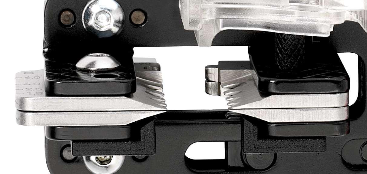 Abisolierzange für DIN-Litzenkabel 0,25 mm² / 0,75 mm² / 1,5 mm² / 2,5 mm² / 4,0 mm² / 6,0 mm²