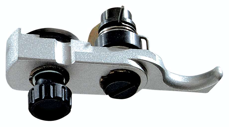 Schneideinrichtung mit manuellem Messervorschub Schneideinrichtung mit manuellem Messervorschub