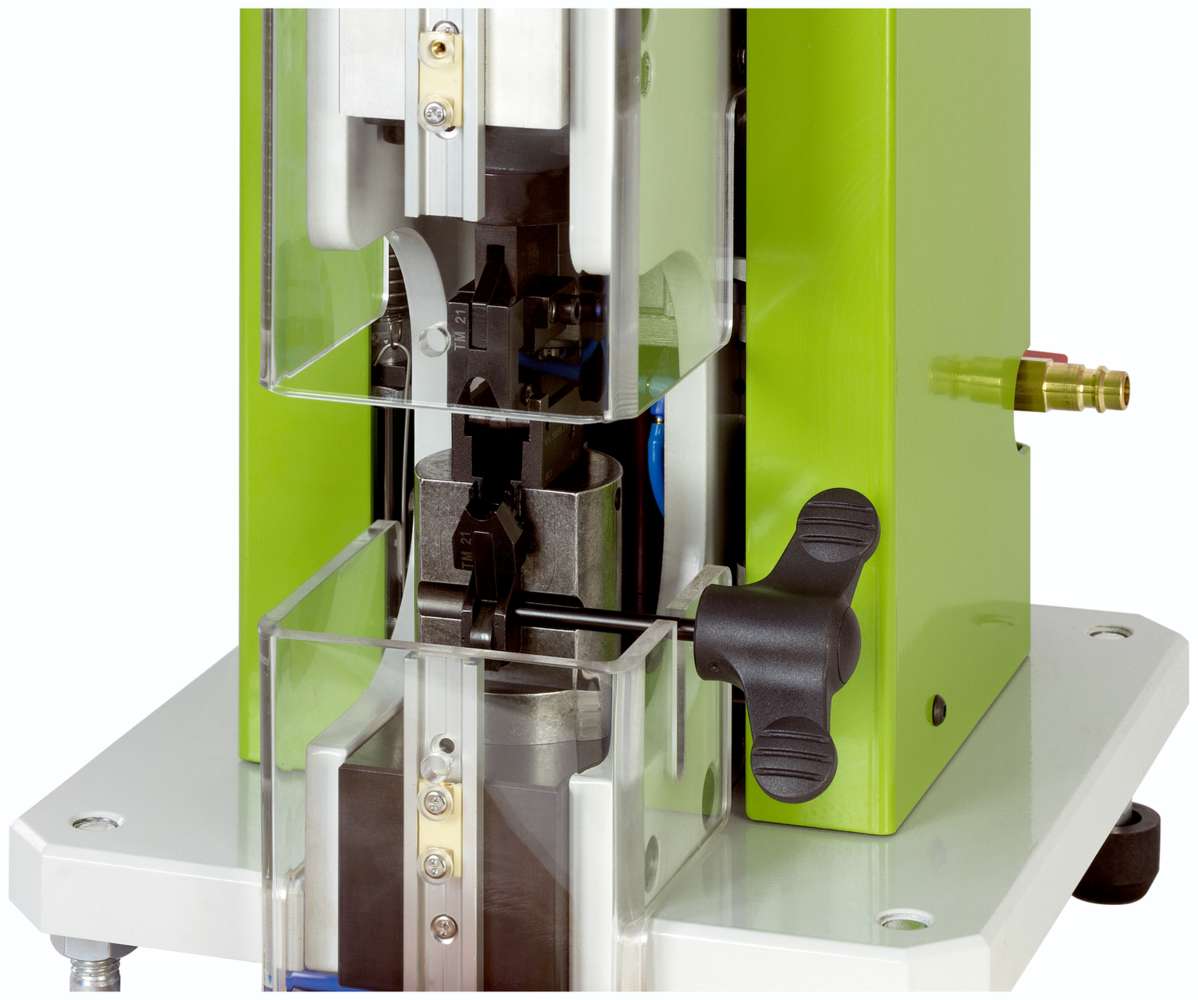 Crimpmaschine CM 25-2 mit Crimpeinsatz für geschirmte Steckverbinder TM11 – Hirose Crimpmaschine CM 25-2 mit Crimpeinsatz für geschirmte Steckverbinder TM11 – Hirose